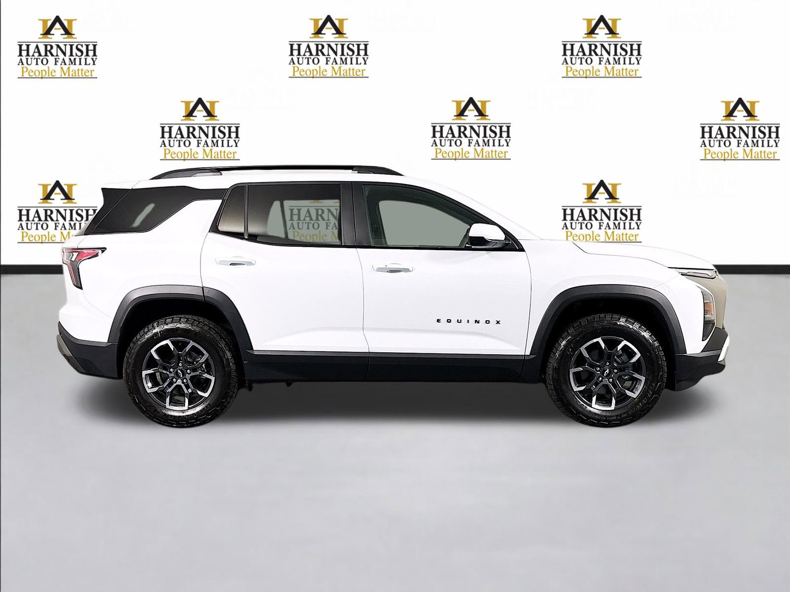 New 2026 Chevrolet Equinox ACTIV AWD/4WD image 10
