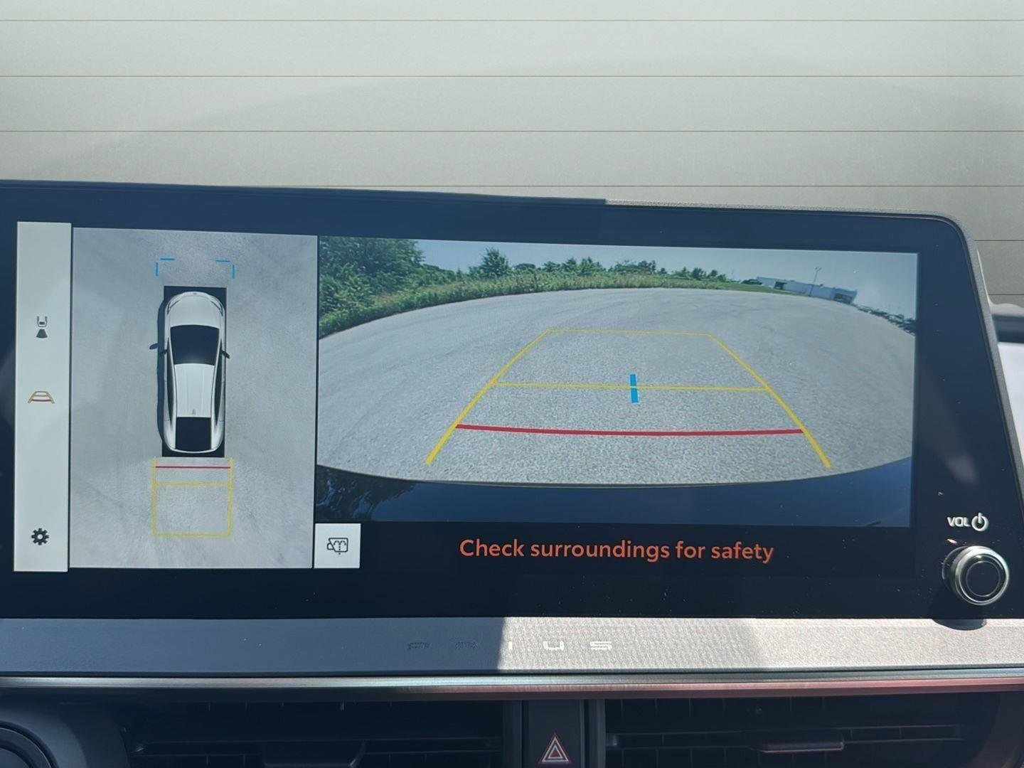 New 2025 Toyota Prius Plug-In Hybrid image 18