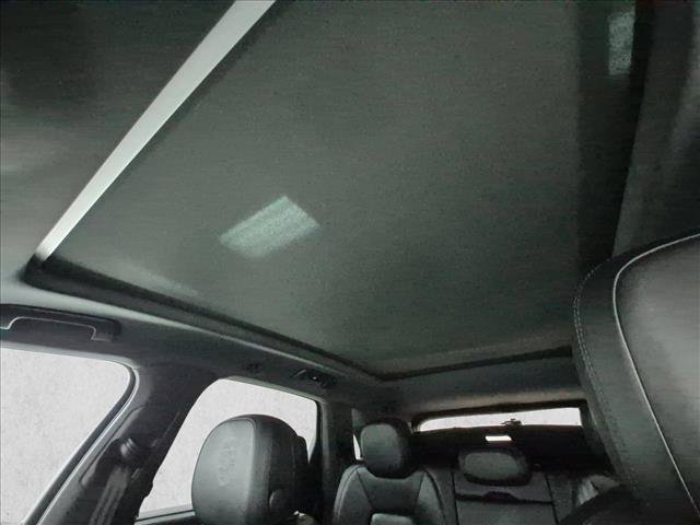 Used 2022 Porsche Cayenne S AWD/4WD image 16