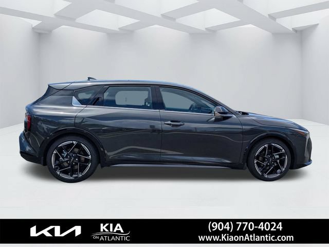 New 2026 Kia K4 GT-Line Turbo w/ GT-Line Premium Package FWD image 2