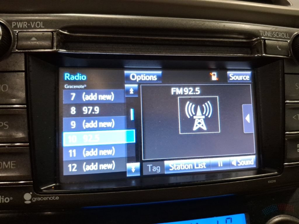 Used 2015 Toyota RAV4 XLE AWD/4WD image 23