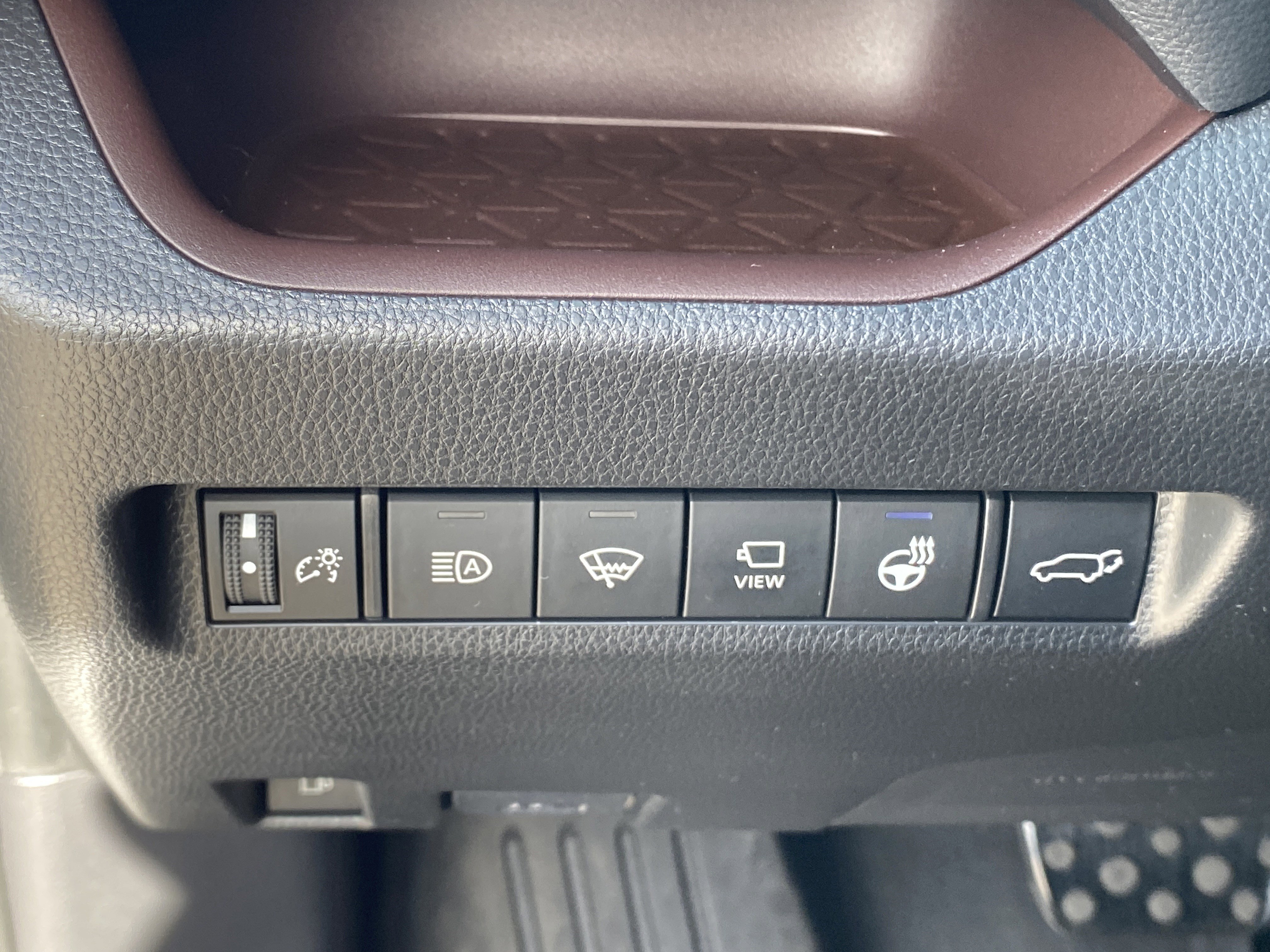 Used 2022 Toyota RAV4 Limited image 14