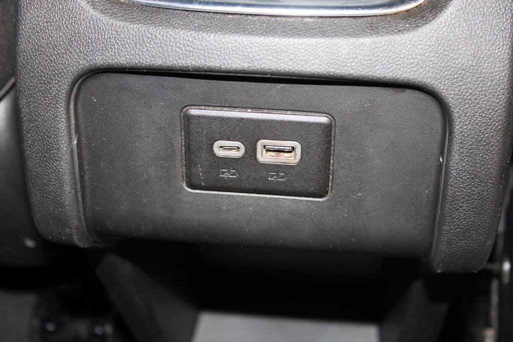 Used 2024 Chevrolet Blazer LT image 31