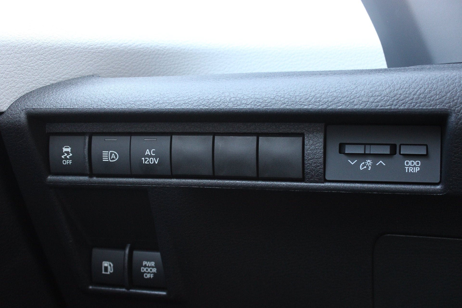 New 2026 Toyota Sienna XSE FWD image 35