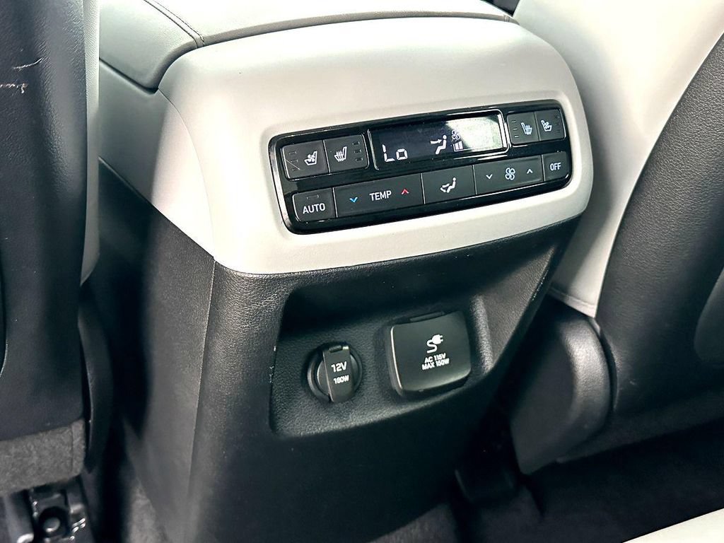Used 2024 Hyundai Palisade SEL FWD image 23