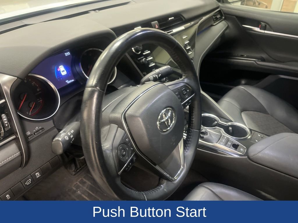 Used 2019 Toyota Camry XSE image 9
