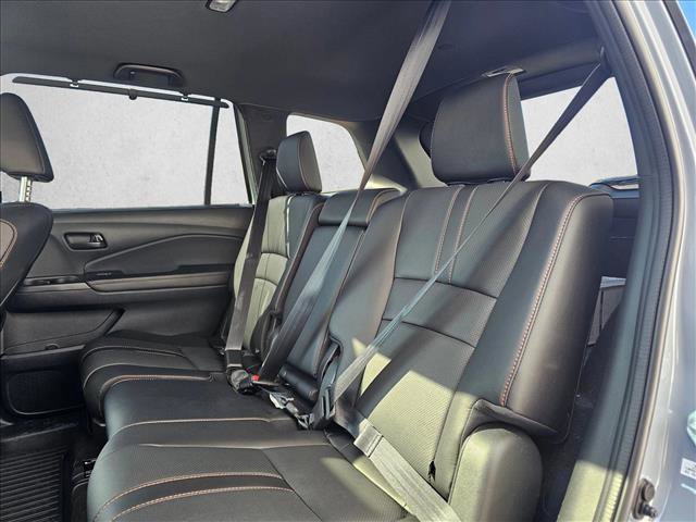 Used 2023 Honda Passport TrailSport image 16