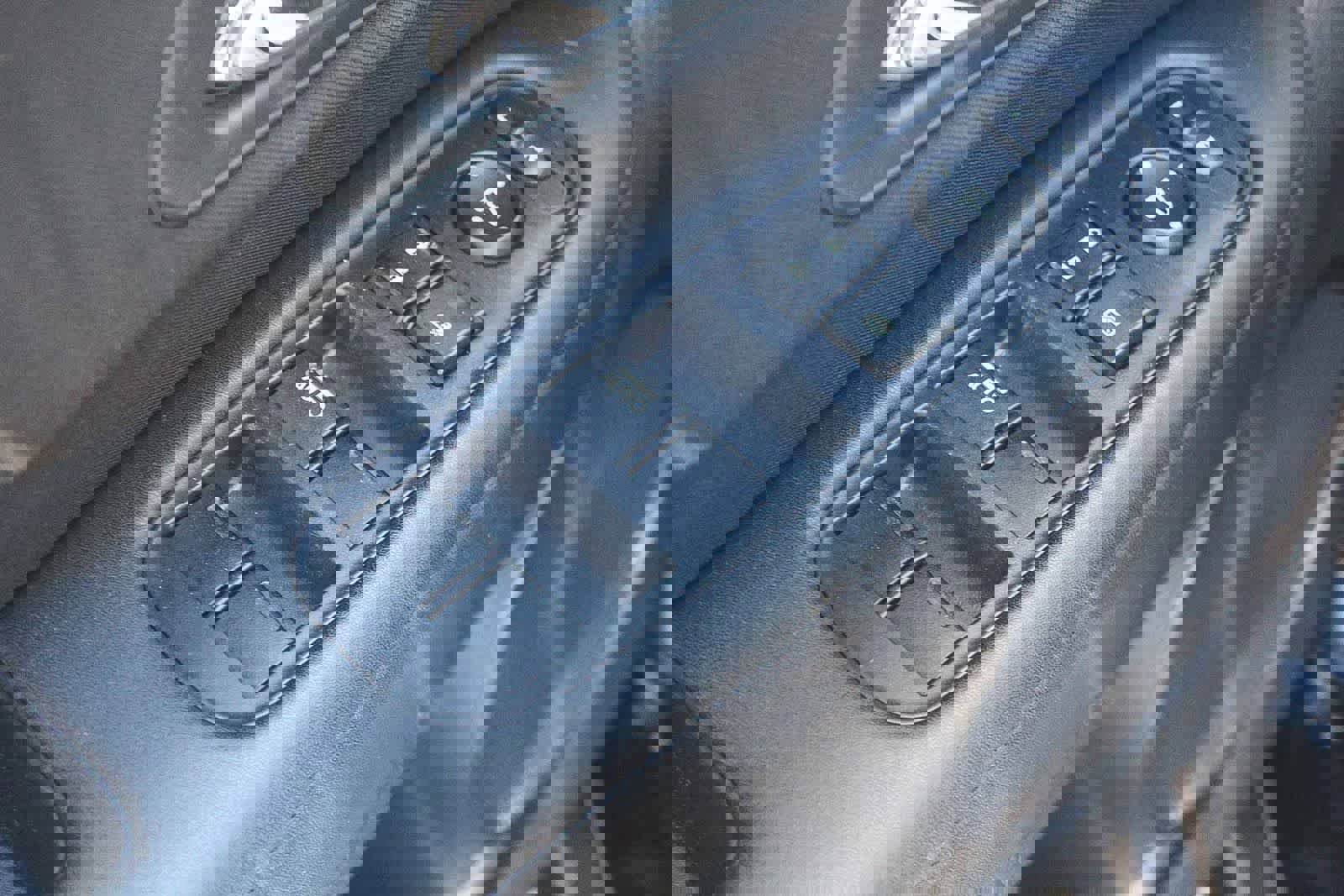 Used 2016 Honda HR-V LX image 27