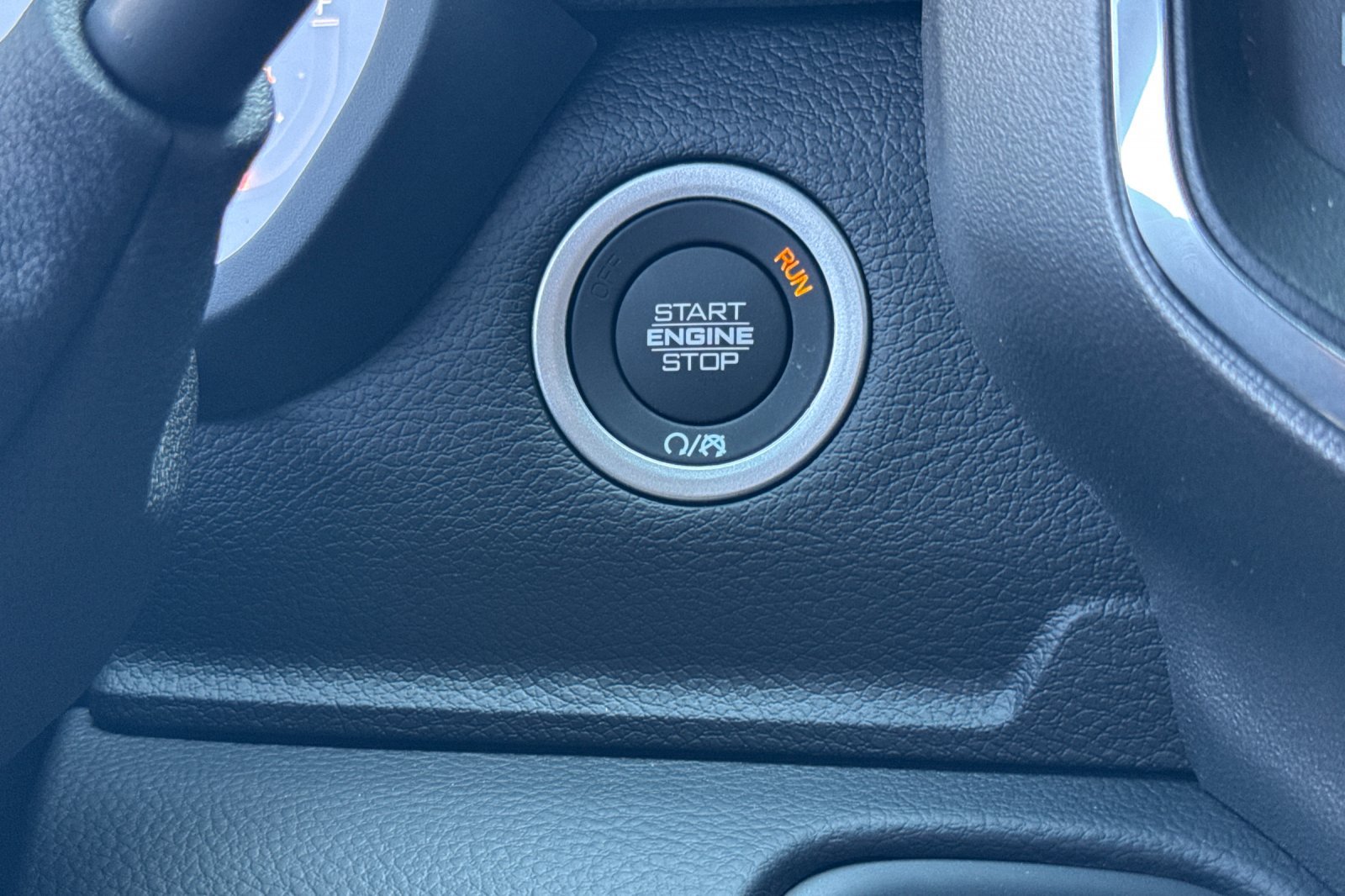 New 2027 RAM 3500 Laramie AWD/4WD image 21