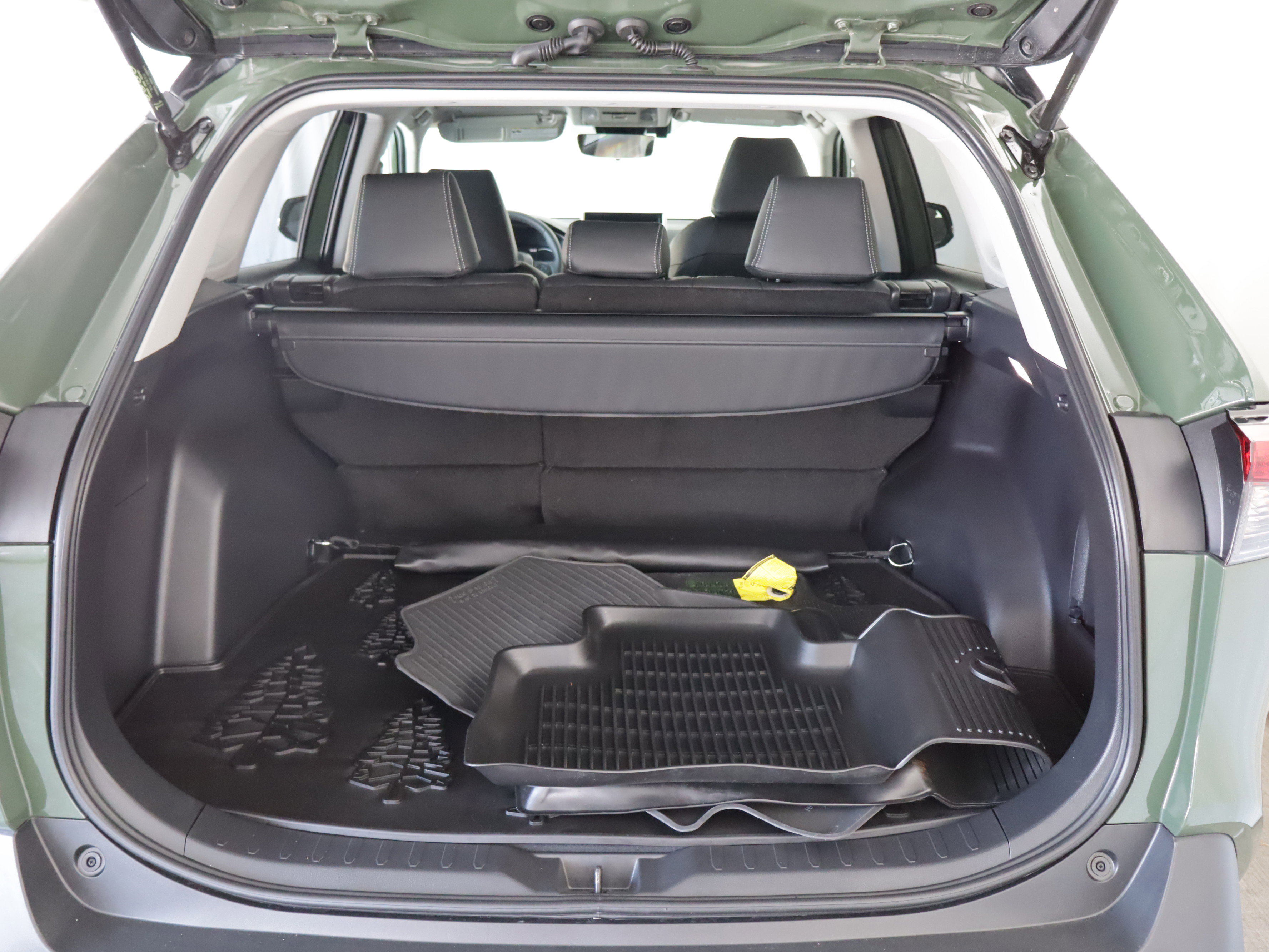 Used 2025 Toyota RAV4 Woodland Edition image 20