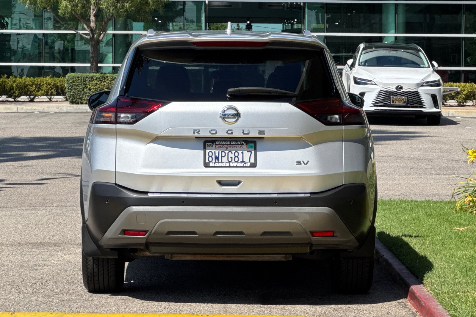Used 2021 Nissan Rogue SV w/ Premium Package FWD image 5