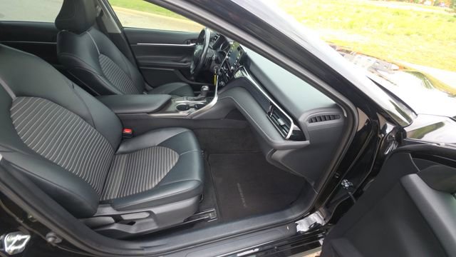 Used 2022 Toyota Camry SE FWD image 29