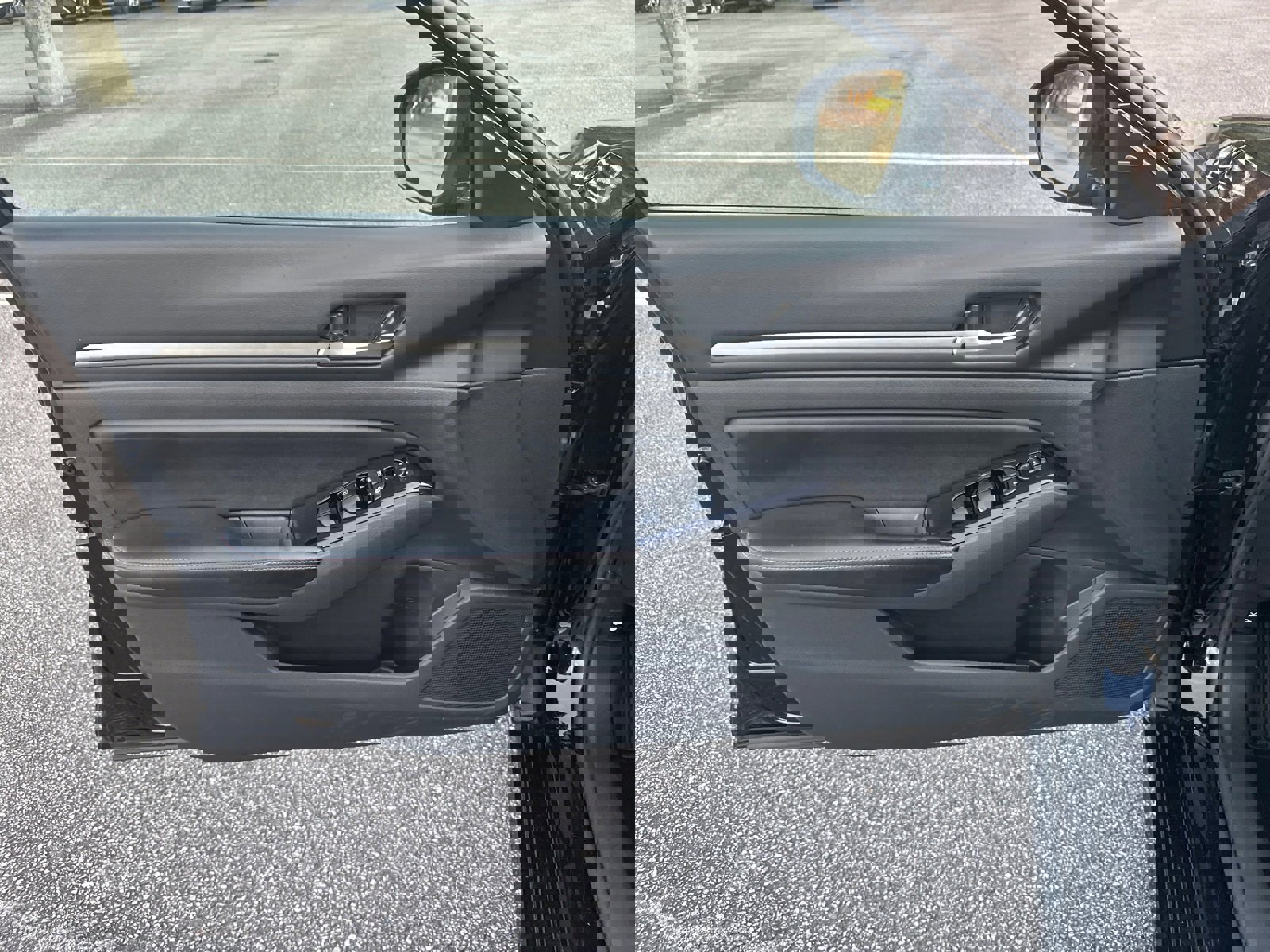 Used 2024 Nissan Altima 2.5 SR w/ SR Premium Package image 10