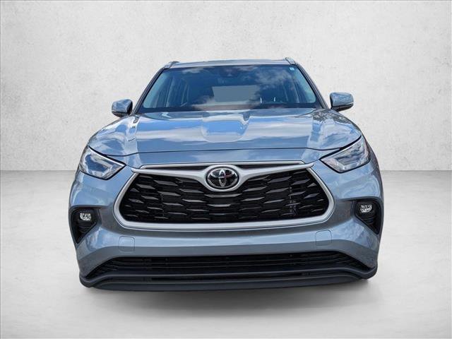 Certified 2024 Toyota Highlander XLE video 2