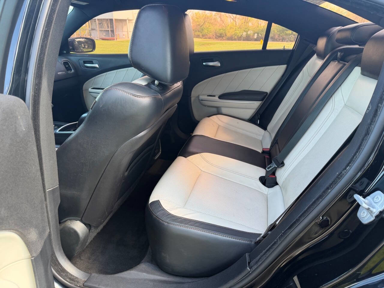 Used 2015 Dodge Charger R/T w/ Plus Group RWD image 10