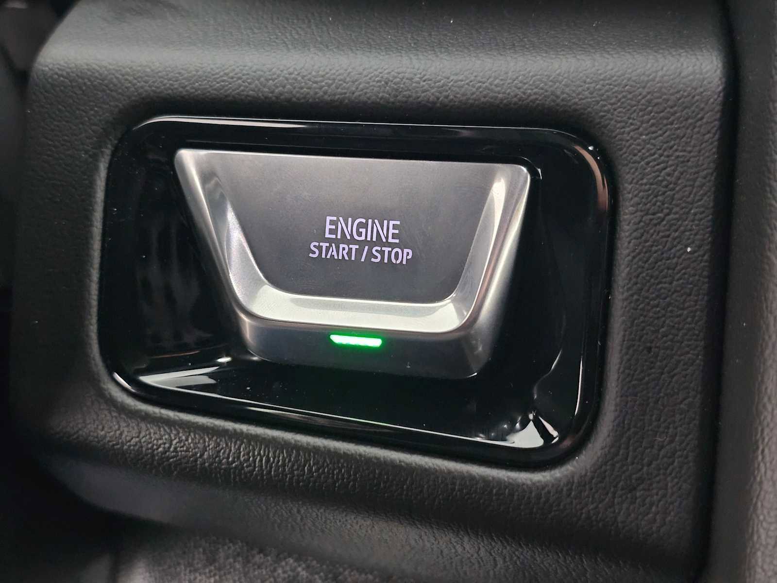 New 2026 GMC Yukon XL Denali w/ Advanced Technology Package image 33