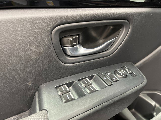 New 2025 Honda Pilot Sport image 15