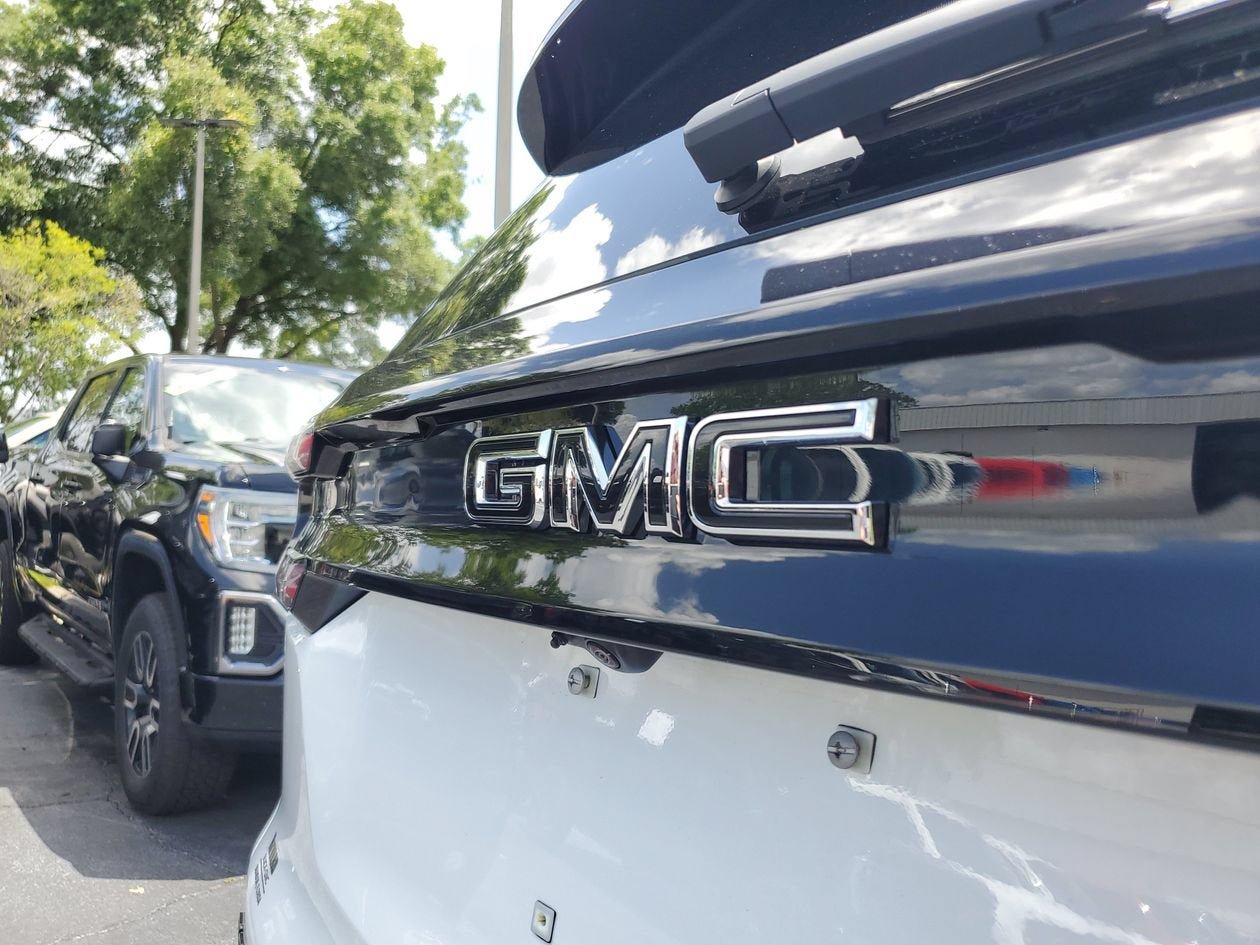 New 2026 GMC Acadia Elevation w/ Black Edition FWD image 7