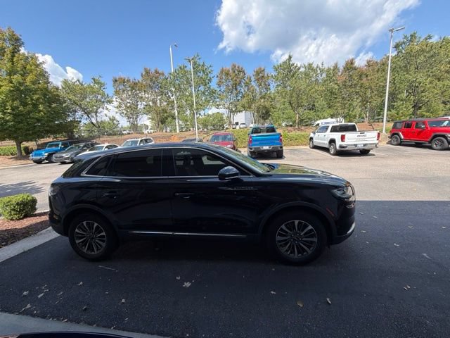Used 2023 Lincoln Nautilus Reserve FWD image 3