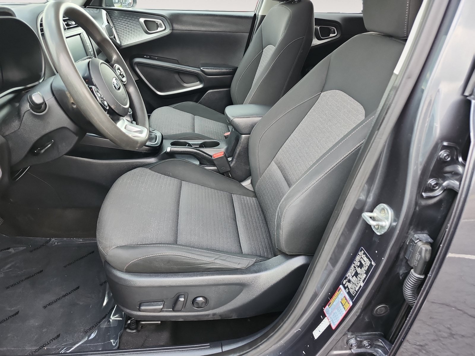 Used 2021 Kia Soul S FWD image 9