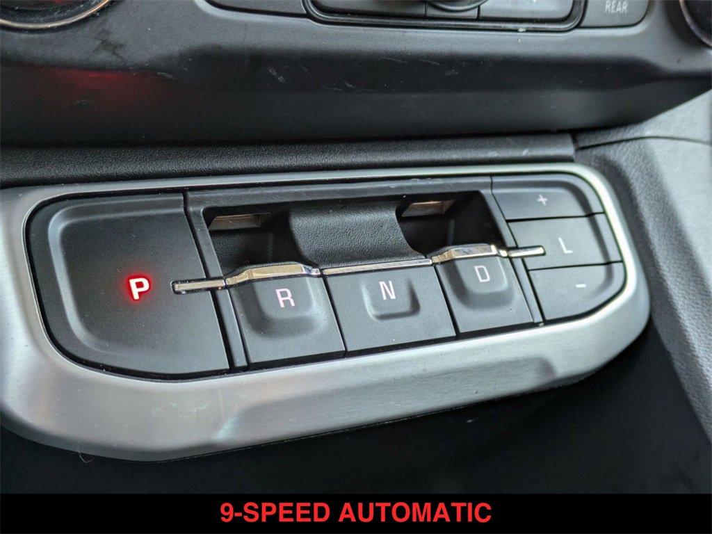 Used 2021 GMC Acadia SLE w/ Driver Convenience Package image 5