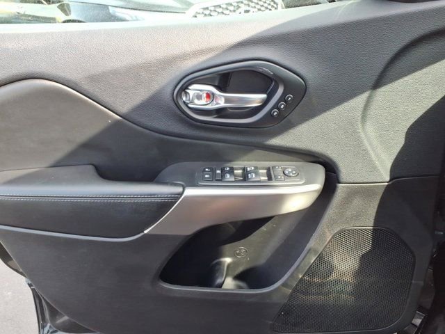 Used 2019 Jeep Cherokee High Altitude image 22