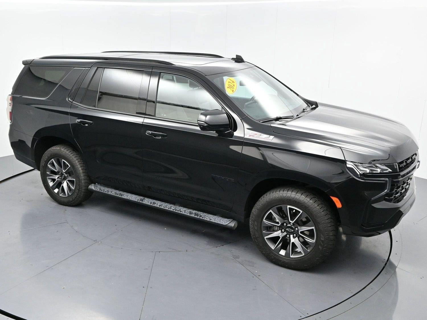 Used 2024 Chevrolet Tahoe Z71 w/ Luxury Package AWD/4WD image 46