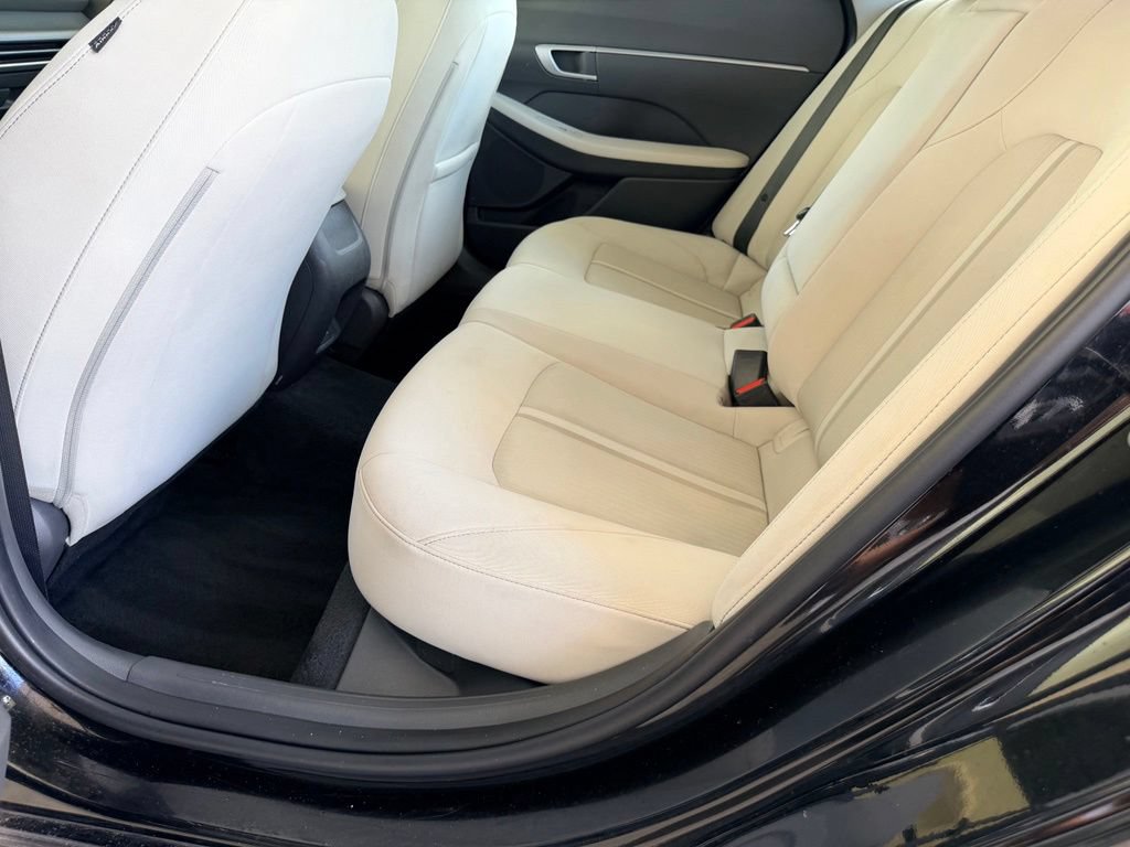 Used 2025 Hyundai Sonata SEL FWD image 30