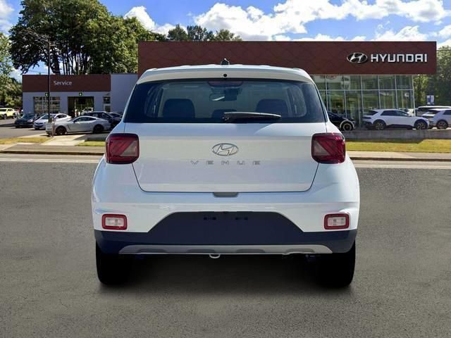 New 2026 Hyundai Venue SE FWD image 6