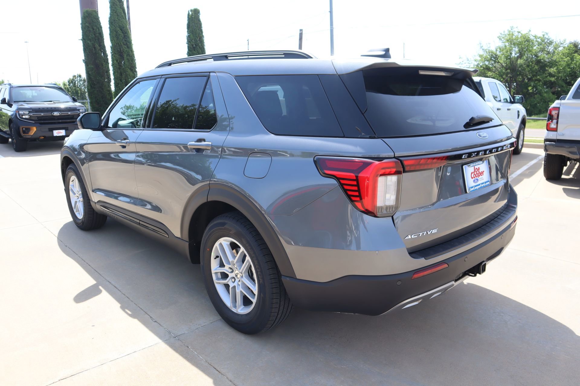 New 2026 Ford Explorer Active w/ Active Comfort Package RWD image 24