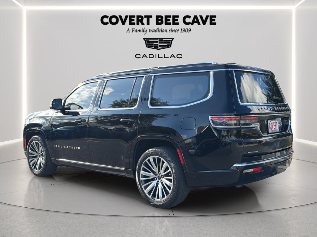 Used 2023 Jeep Grand Wagoneer Series III AWD/4WD image 5