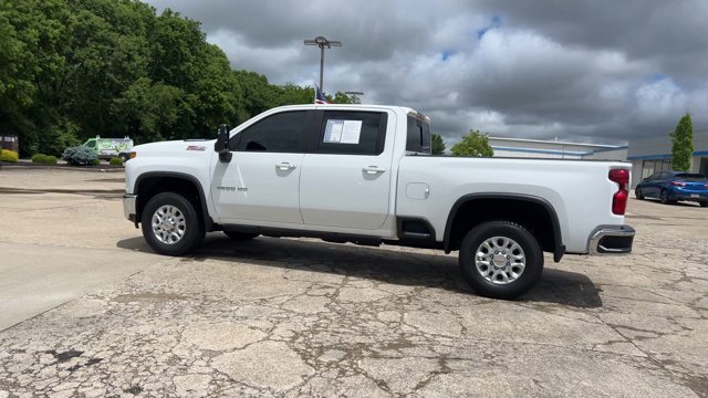 Used 2022 Chevrolet Silverado 2500 LT w/ Convenience Package AWD/4WD image 6