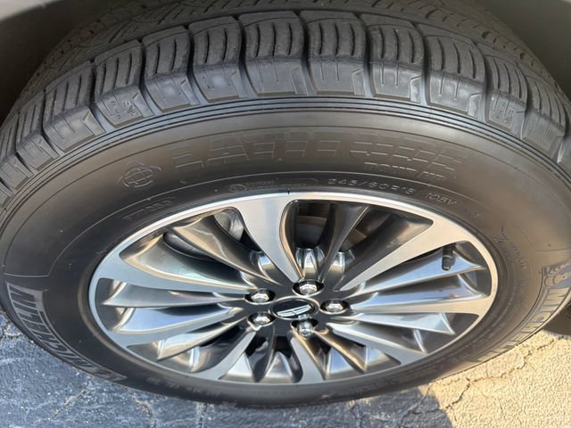 Used 2023 Lincoln Nautilus AWD image 29