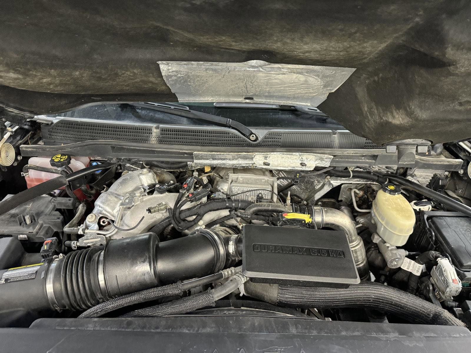 Used 2018 GMC Sierra 2500 Denali w/ Duramax Plus Package image 11