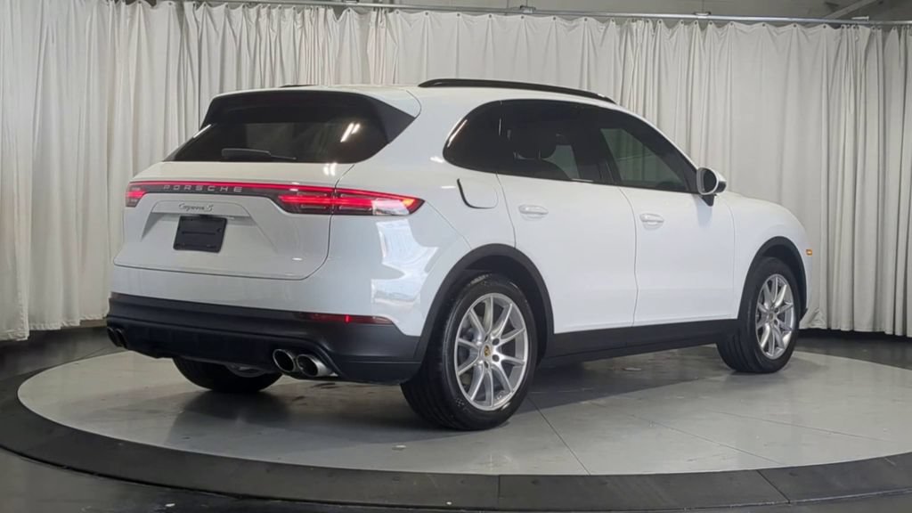 Used 2019 Porsche Cayenne S AWD/4WD image 9