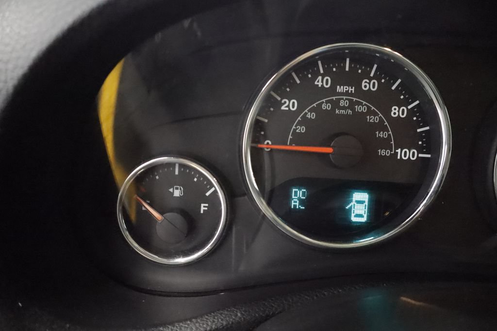 Used 2015 Jeep Wrangler Rubicon AWD/4WD image 21