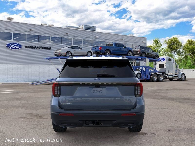 New 2026 Ford Explorer Active RWD image 5