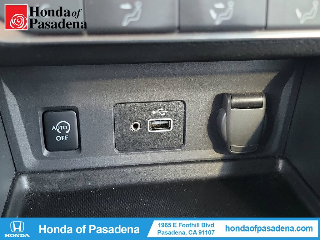 Used 2025 Nissan Sentra S w/ Trunk Package FWD image 18