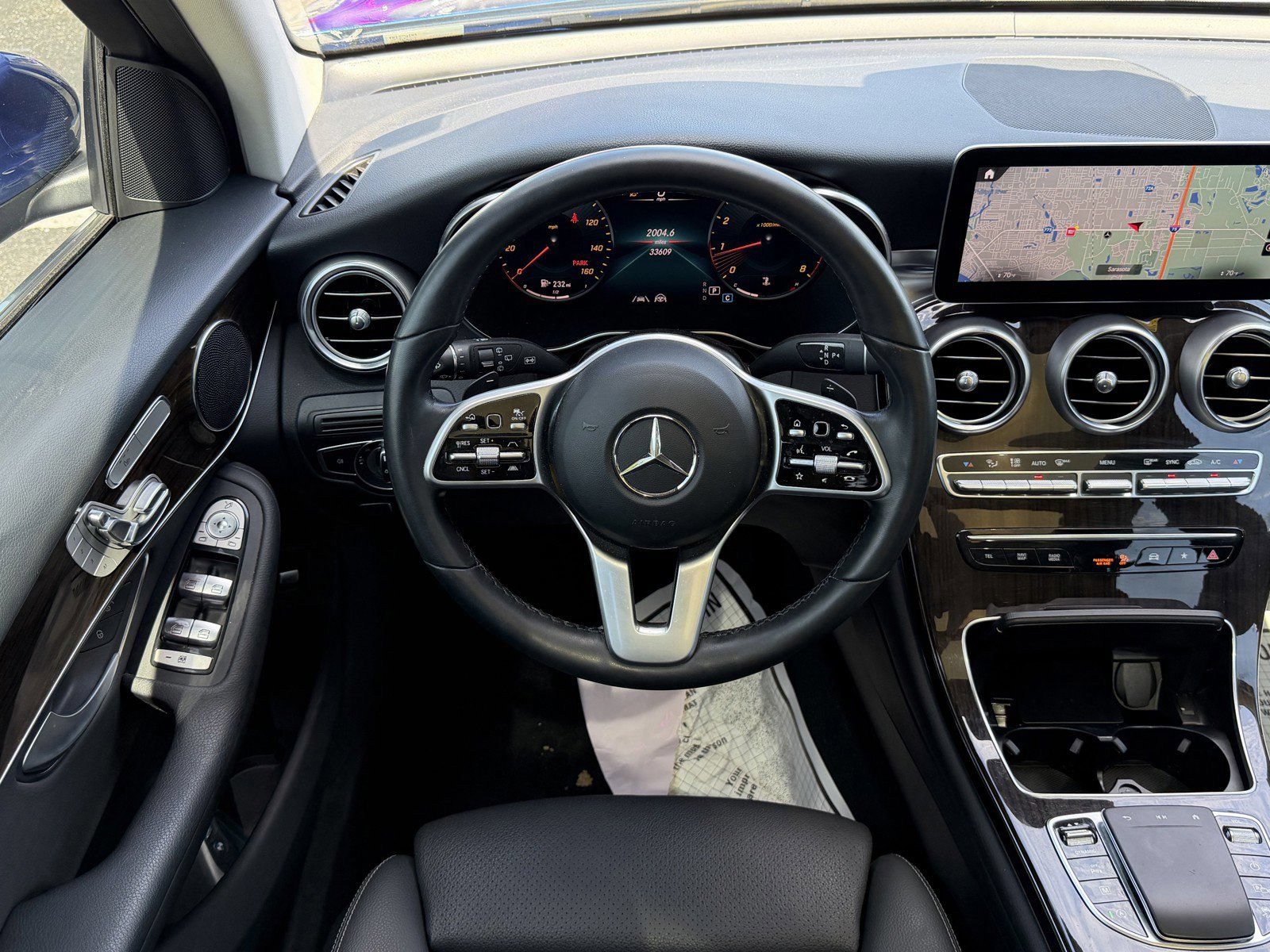 Used 2022 Mercedes-Benz GLC 300 4MATIC image 14