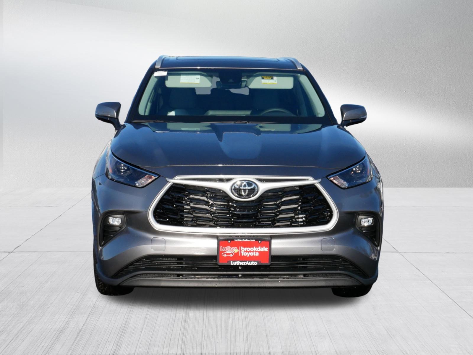 Certified 2026 Toyota Highlander XLE video 2