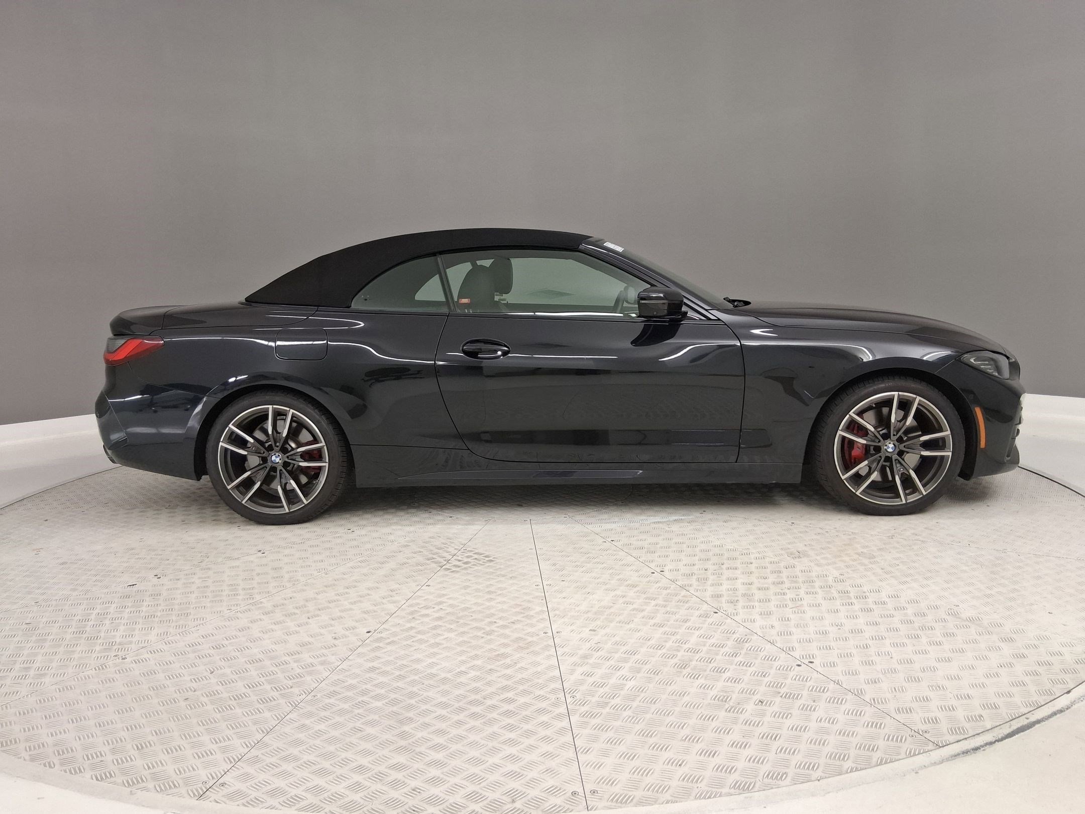 Used 2023 BMW 440i xDrive Convertible w/ Premium Package image 36
