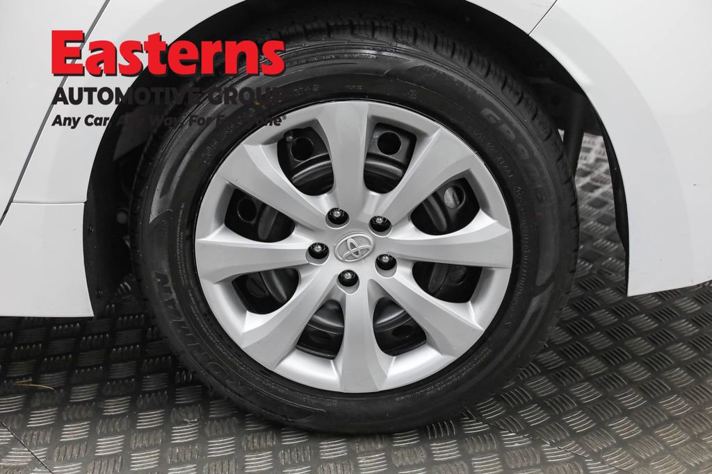 Used 2024 Toyota Corolla LE image 31