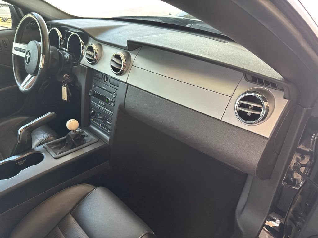 Used 2006 Ford Mustang GT RWD image 15