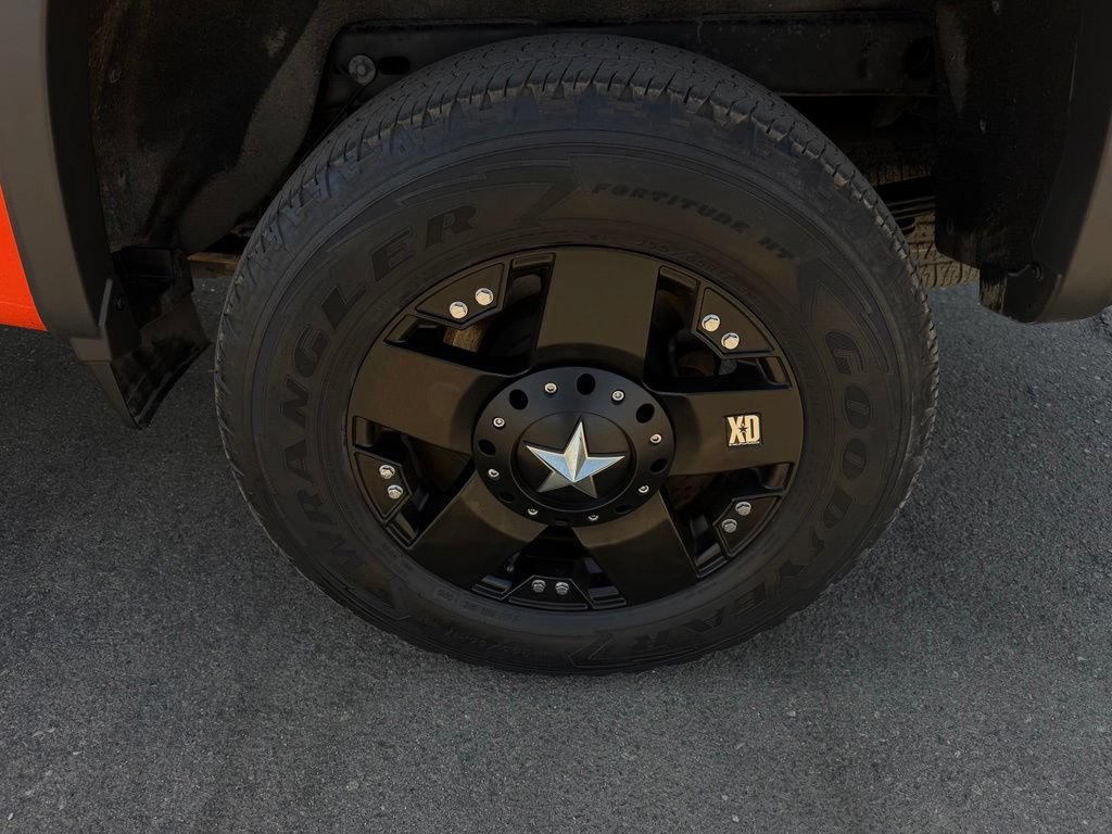Used 2020 Chevrolet Colorado LT w/ LT Convenience Package RWD image 8