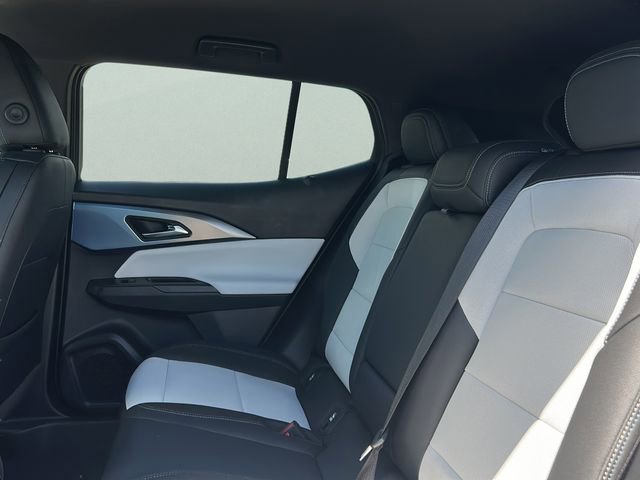 Used 2025 Chevrolet Equinox EV LT FWD image 16