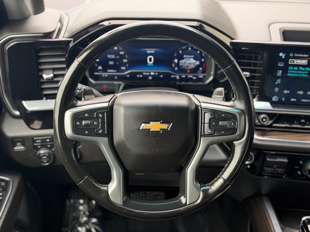 Used 2023 Chevrolet Silverado 1500 LT AWD/4WD image 17