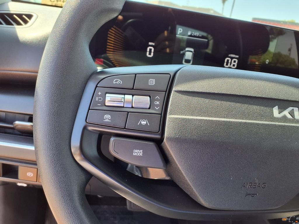 Used 2025 Kia K4 FWD image 17