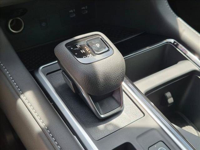New 2026 Nissan Pathfinder SL FWD image 11