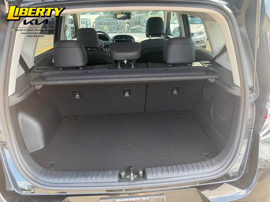 Used 2025 Kia Soul GT-Line w/ GT-Line Technology Package FWD image 11