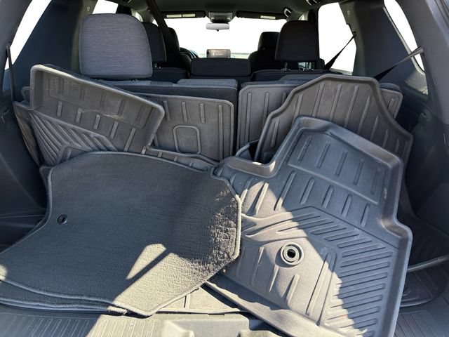 Used 2025 Honda Pilot Sport image 19